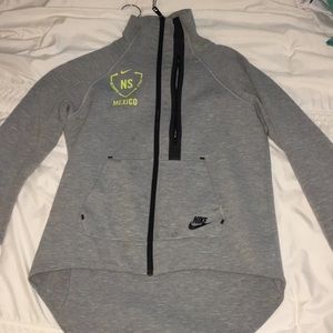 Nike Sweater